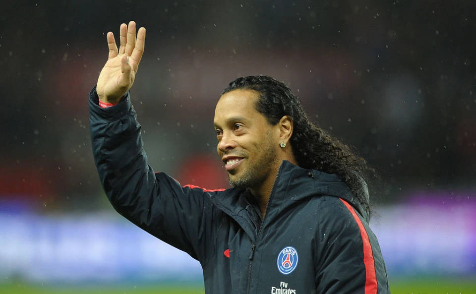 梅西缺席巴黎圣日耳曼历史最佳阵容：合理吗？